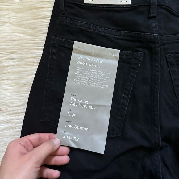 EVERLANE The Curvy Way High Jean In Black - Picture 7 of 7